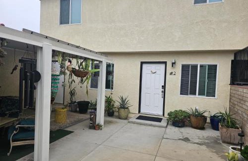 Lincoln Acres Apartment | Beautiful new construction 1br with full size appliances centrally located