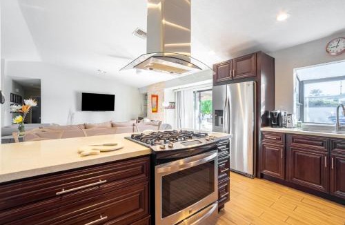 Palm Springs House | Beautiful Palm Springs Home large private yard