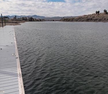 Bullhead City Apartment | Beautiful Riverview Condo with Boatlaunch