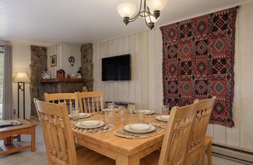 Winter Park Apartment | Beaver Village Unit #0712R