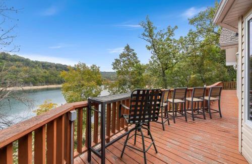 Eureka Springs House | Beavershore-Direct Access to Beaver Lake-Sleeps 12