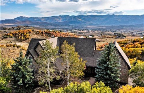 Silver Summit House | Bella Vista Estate Sleeps 21