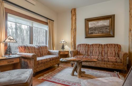 Wilson Bed & Breakfast | Bentwood Inn