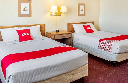 Shelby Hotel | Best Place to Stay in Montana! 3 Sleek Units, Pet-Friendly, Near Lake Shel-oole