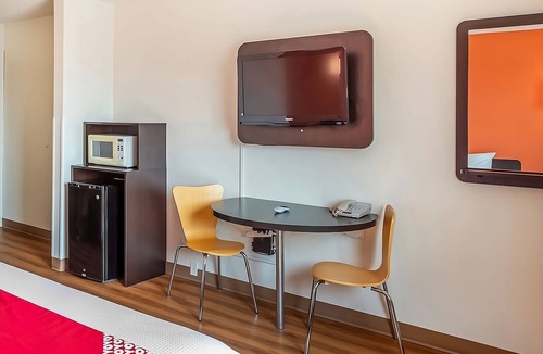 Shelby Hotel | Best Place to Stay in Montana! 3 Sleek Units, Pet-Friendly, Near Lake Shel-oole