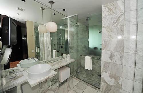 Las Vegas House | Best Strip City Views Balcony Suite No Resort Fee