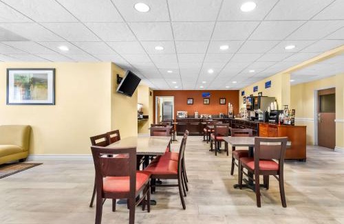 California City Hotel | Best Western California City Inn & Suites