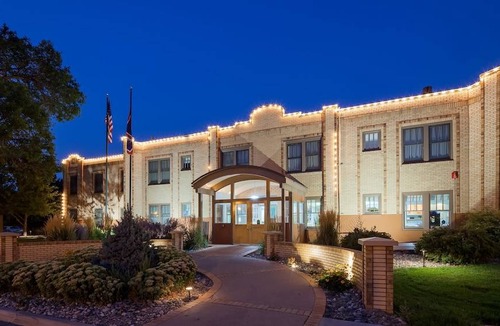 Thermopolis Hotel | Best Western Plus Plaza Hotel