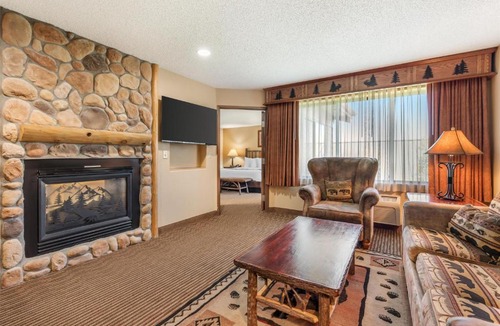 Billings Hotel | Best Western Plus Kelly Inn & Suites