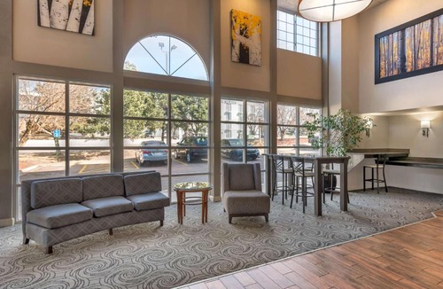 Briargate Hotel | Best Western Plus Peak Vista Inn & Suites