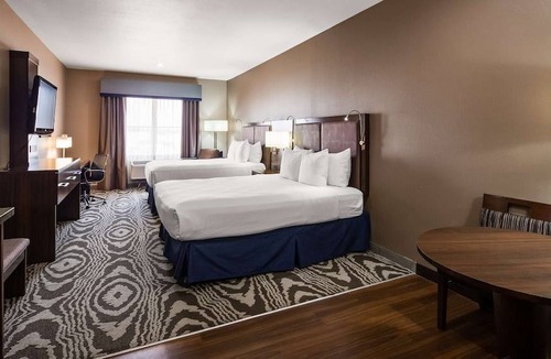 Williston Hotel | Best Western Plus Williston Hotel & Suites