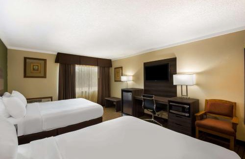 Galesburg Hotel | Best Western Prairie Inn & Conference Center