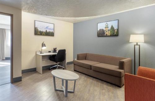 Baker City Hotel | Best Western Sunridge Inn & Conference Center
