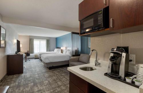 Watertown Hotel | Best Western Watertown Inn & Suites