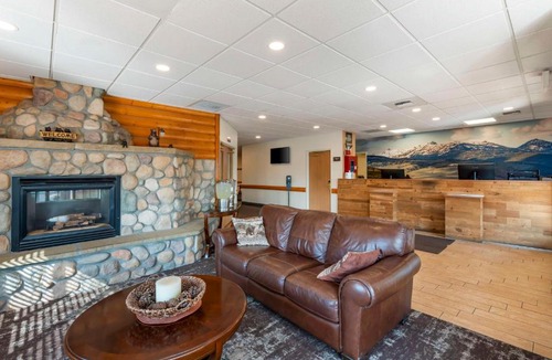 Laurel Hotel | Best Western Yellowstone Crossing