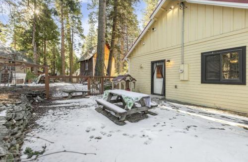 West Village House | Big Foot Hide Out Shaver Lake Mts