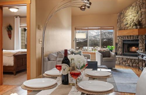 Big Sky House | Big Sky Escape - Private Patio & Grill