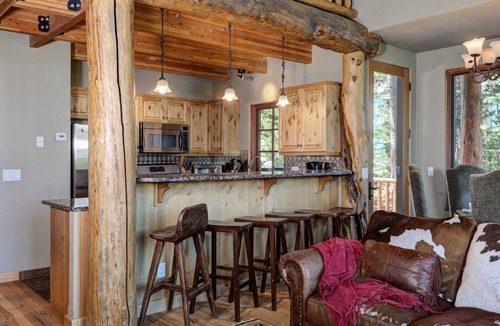 Big Sky Ski Chalet | Big Sky Vacation Rentals: MMH 42 Cowboy Heaven