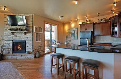Estes Park Apartment | Bighorn Mountain 19B
