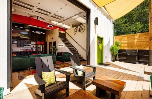 Kanab House | Biker's Paradise with Hot Tub Fire Pit EV Charger