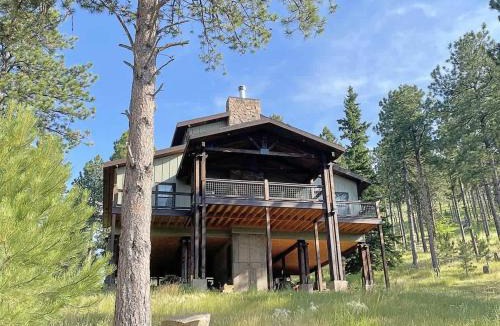 Hill City House | Bishop Mountain Lookout