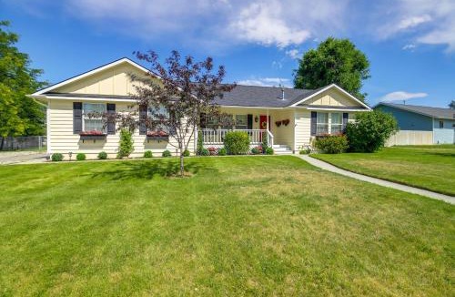 Hamilton House | Bitterroot Mountain Views: Montana Family Home!