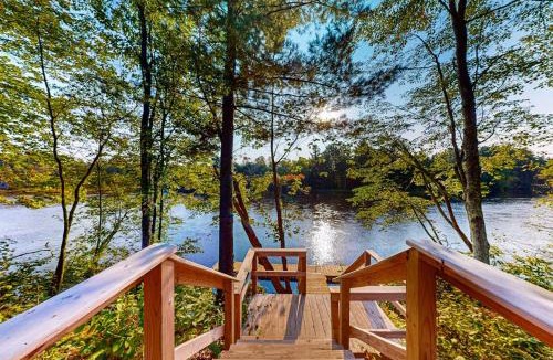 Tomahawk House | Black Bear Cabin