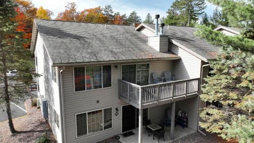 St Germain House | Black Bear Lodge Condo with Kayaks BBQ & Fire Pit