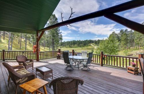 Custer House | Black Hills Cabin: Hot Tub, Game Room & Deck