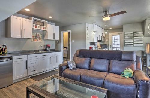 Rapid City House | Black Hills Cabin w/Hot Tub: 11 Mi to Mt Rushmore