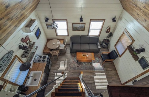 Custer Cabin | Black Hills Farmhouse, Cabin #3