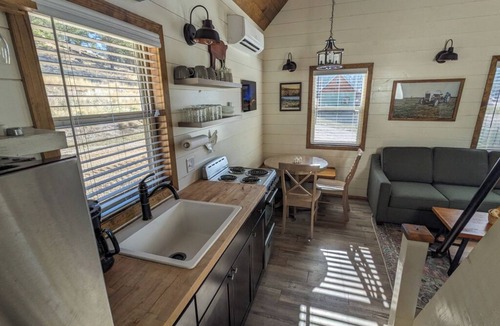 Custer Cabin | Black Hills Farmhouse, Cabin #3