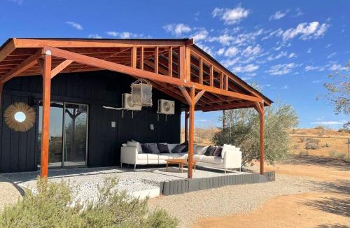 Yucca Valley House | Black Moon Ranch - Flamingo Heights
