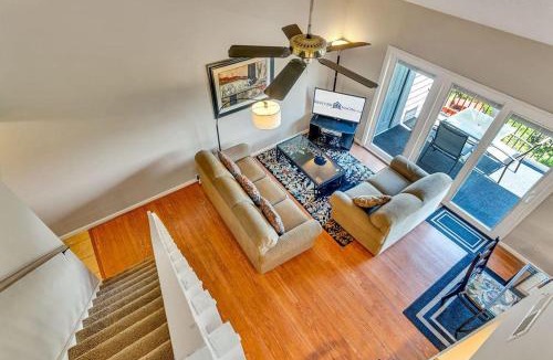 Indian Point House | Black Walnut with boat slip - 408