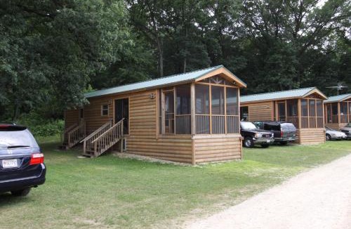Milton Resort | Blackhawk RV Campground Cabin 1