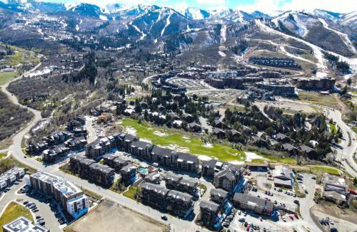 Park City House | Blackstone at Canyons Pool, Hot Tub & Garage