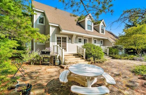 Glen Arbor House | Blue Bear