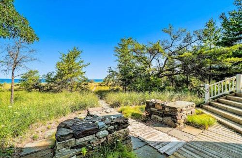 Glen Arbor House | Blue Bear