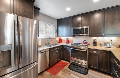 Frisco House | Blue Granite Off Main Townhome: Updated, Great Location