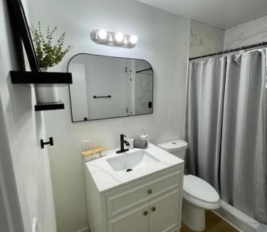 Camelback East Apartment | Blue&Pink#3 Pool CentralPHX