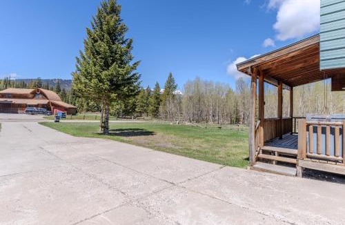 Lazy Acres House | Blue Spruce Cabin