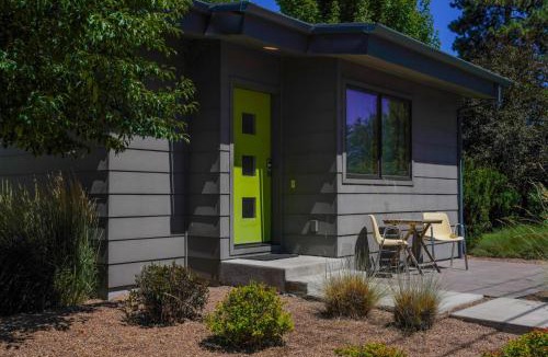 River West House | Bluebird Day - Ogden Getaway
