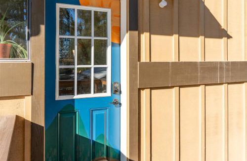 River West House | Bluebird Day - Treetop Studio
