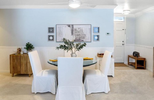 Eastern Malibu Apartment | Bluewater Haven by AvantStay