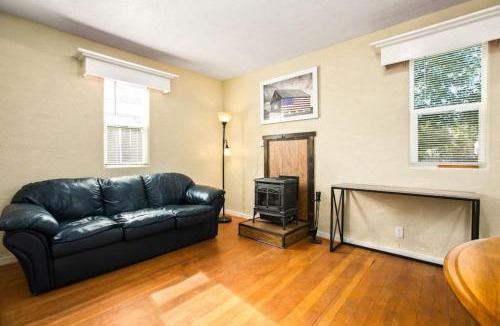 Central - Terry House | Bo360 Bungalow with Hot Tub and Sauna