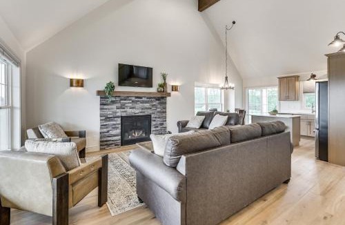 Pierre House | Boat & Fish on Cow Creek! Brand-New Pierre Home