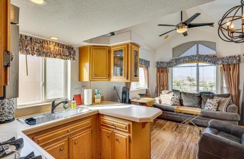 Lake Havasu City House | Boat Launch + Mtn Views: Lake Havasu Cabin