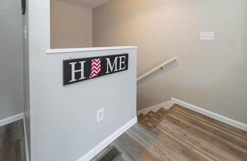 Bloomington Apartment | Bobby Knight Hall