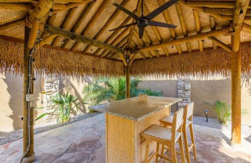 Madera Parc House | Boho 4BR Retreat with Heated Pool, Spa and Tiki Bar