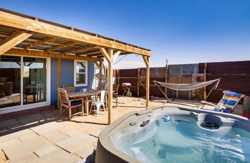 Twentynine Palms House | Boho Bungalow w/Hot Tub: 16 Mi to Joshua Tree NP